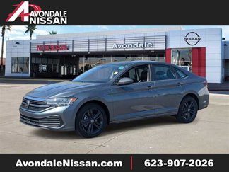 Used 2022 Volkswagen Jetta SE image 1