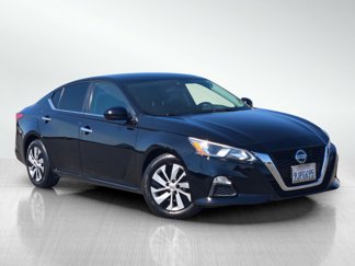 Used 2021 Nissan Altima 2.5 S image 1