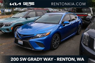 Used 2020 Toyota Camry SE image 1