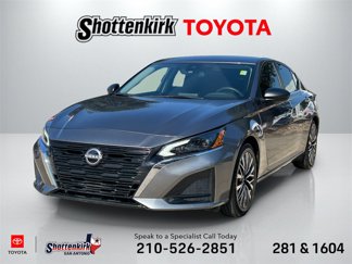 Used 2024 Nissan Altima 2.5 SV image 1