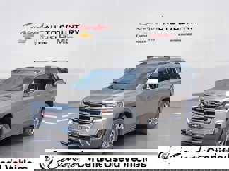 Used 2022 GMC Acadia SLT w/ Preferred Package image 1
