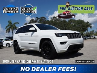 Used 2019 Jeep Grand Cherokee Altitude image 1