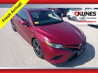 Used 2018 Toyota Camry L image 1