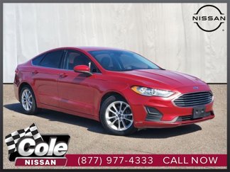 Used 2020 Ford Fusion SE image 1