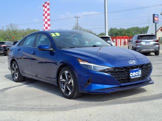 Used 2023 Hyundai Elantra SEL w/ Convenience Package image 1