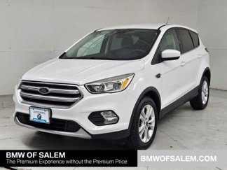 Used 2017 Ford Escape SE image 1