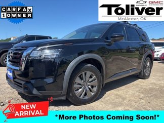 Used 2022 Nissan Pathfinder SV image 1
