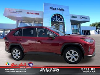 Used 2021 Toyota RAV4 LE image 1