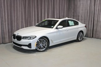 Certified 2022 BMW 530i xDrive w/ Premium Package image 1