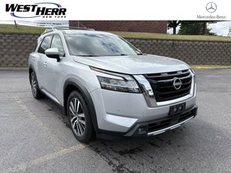 Used 2022 Nissan Pathfinder Platinum image 1