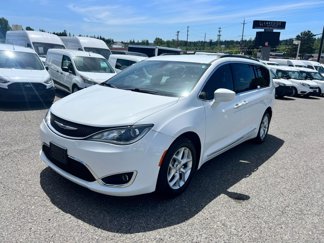 Used 2017 Chrysler Pacifica Touring-L w/ Tire & Wheel Group image 1