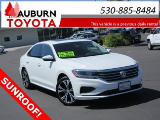 Used 2021 Volkswagen Passat 2.0T SE image 1