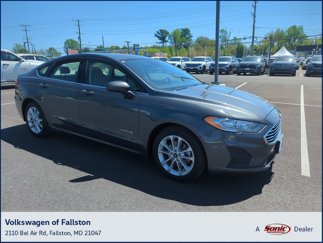 Used 2019 Ford Fusion SE image 1