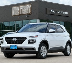 New 2025 Hyundai Venue SE image 1