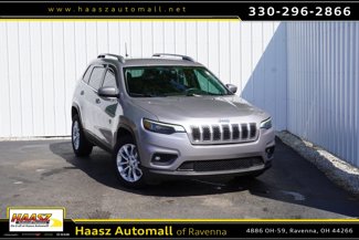 Used 2019 Jeep Cherokee Latitude w/ Popular Appearance Group image 1