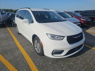 Used 2022 Chrysler Pacifica Touring image 1