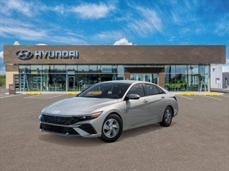 New 2025 Hyundai Elantra SE image 1