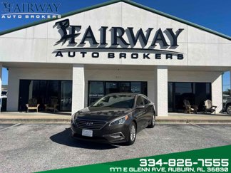 Used 2015 Hyundai Sonata SE image 1