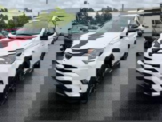 Used 2018 Toyota RAV4 XLE image 1