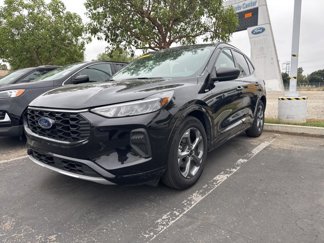 Used 2023 Ford Escape ST-Line image 1