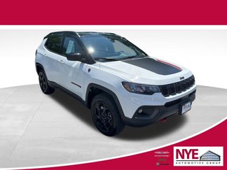 Used 2023 Jeep Compass Trailhawk image 1