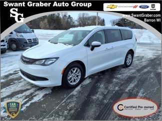 Used 2023 Chrysler Voyager LX image 1