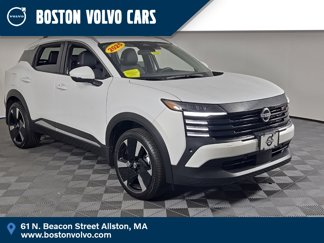 Used 2025 Nissan Kicks SR w/ SR Premium Package image 1