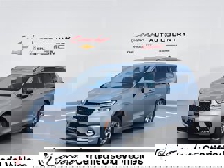 Used 2023 Chrysler Pacifica Touring-L image 1