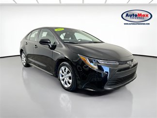 Used 2024 Toyota Corolla LE image 1