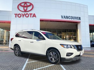 Used 2018 Nissan Pathfinder SV image 1