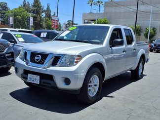 Used 2018 Nissan Frontier SV image 1