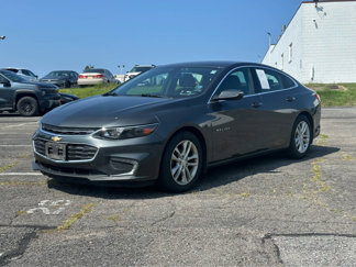 Used 2017 Chevrolet Malibu LT image 1