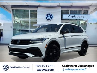 Certified 2022 Volkswagen Tiguan SE R-Line image 1