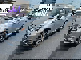 Used 2017 Mitsubishi Outlander SE image 1