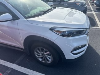 Used 2017 Hyundai Tucson SE image 1
