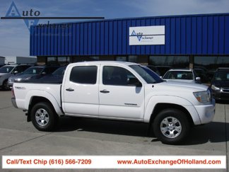 Used 2010 Toyota Tacoma PreRunner image 1