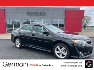 Used 2014 Toyota Camry SE image 1