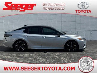 Used 2019 Toyota Camry XSE image 1
