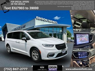 Used 2023 Chrysler Pacifica Limited image 1