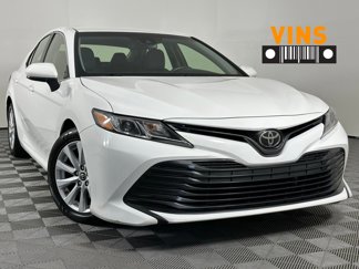 Used 2018 Toyota Camry LE image 1