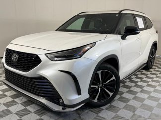 Used 2021 Toyota Highlander XSE image 1