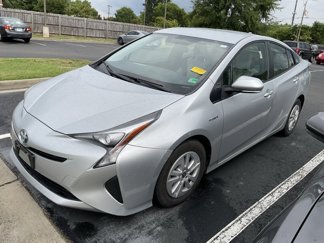 Used 2016 Toyota Prius Two image 1