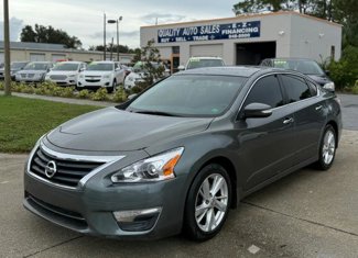 Used 2015 Nissan Altima 2.5 SV w/ Convenience Package image 1