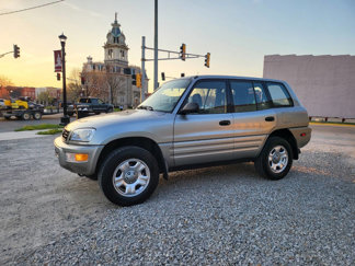 Used 2000 Toyota RAV4 4WD image 1