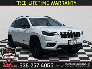 Used 2023 Jeep Cherokee Altitude Lux image 1