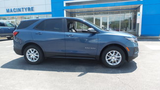 Used 2024 Chevrolet Equinox LS w/ LS Convenience Package image 1