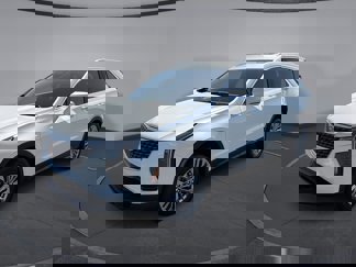 New 2025 Cadillac XT4 Premium Luxury image 1