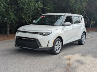 New 2025 Kia Soul LX image 1