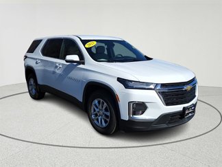 Used 2023 Chevrolet Traverse LS image 1