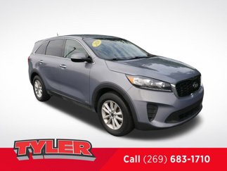 Used 2020 Kia Sorento LX image 1